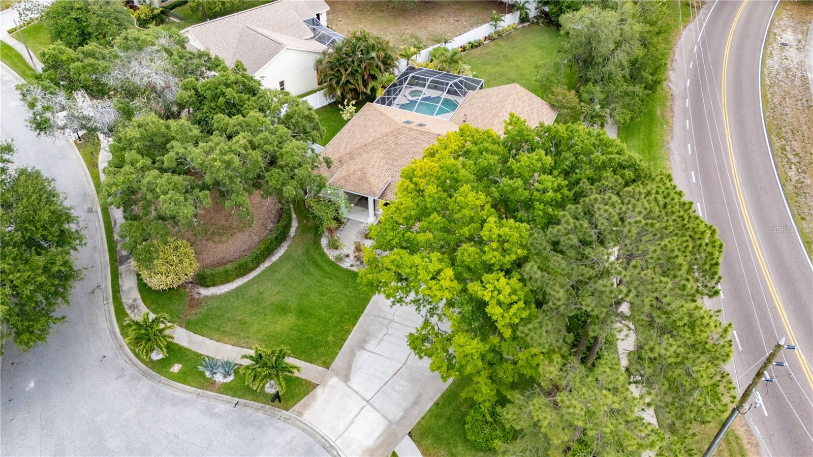 727 HIDDEN LAKE DR — photo 52