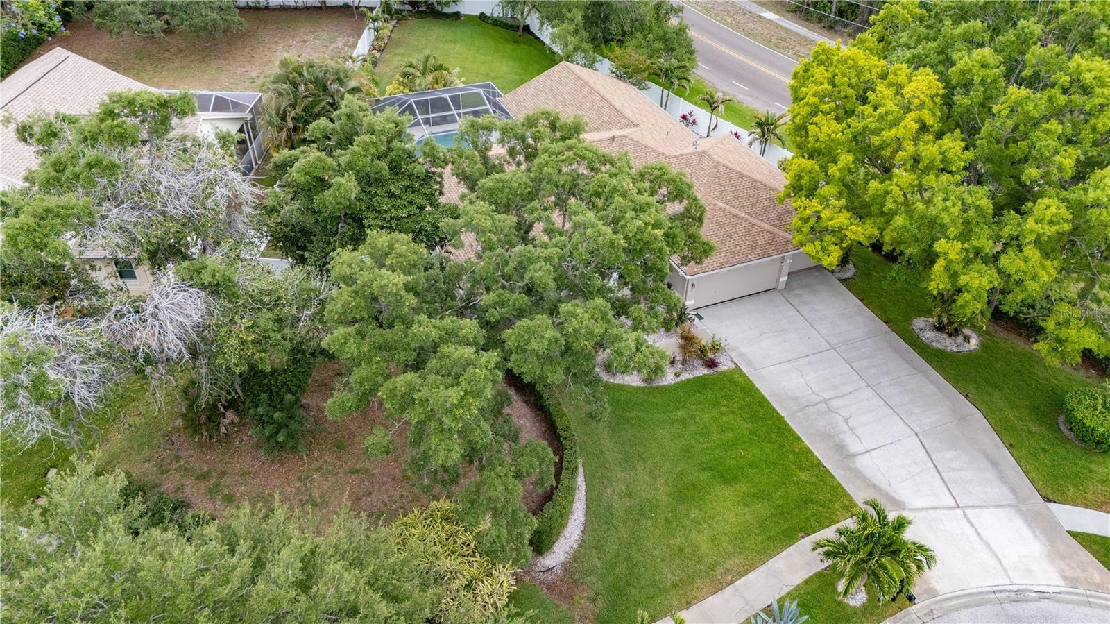 727 HIDDEN LAKE DR — photo 54