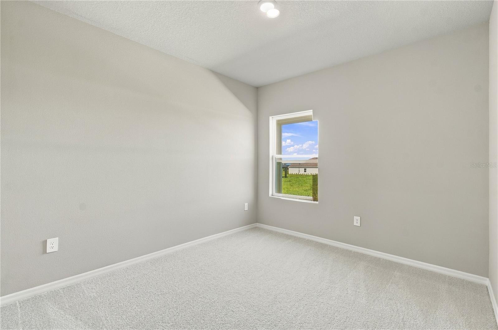 437 SPRING HARVEST DR — photo 18