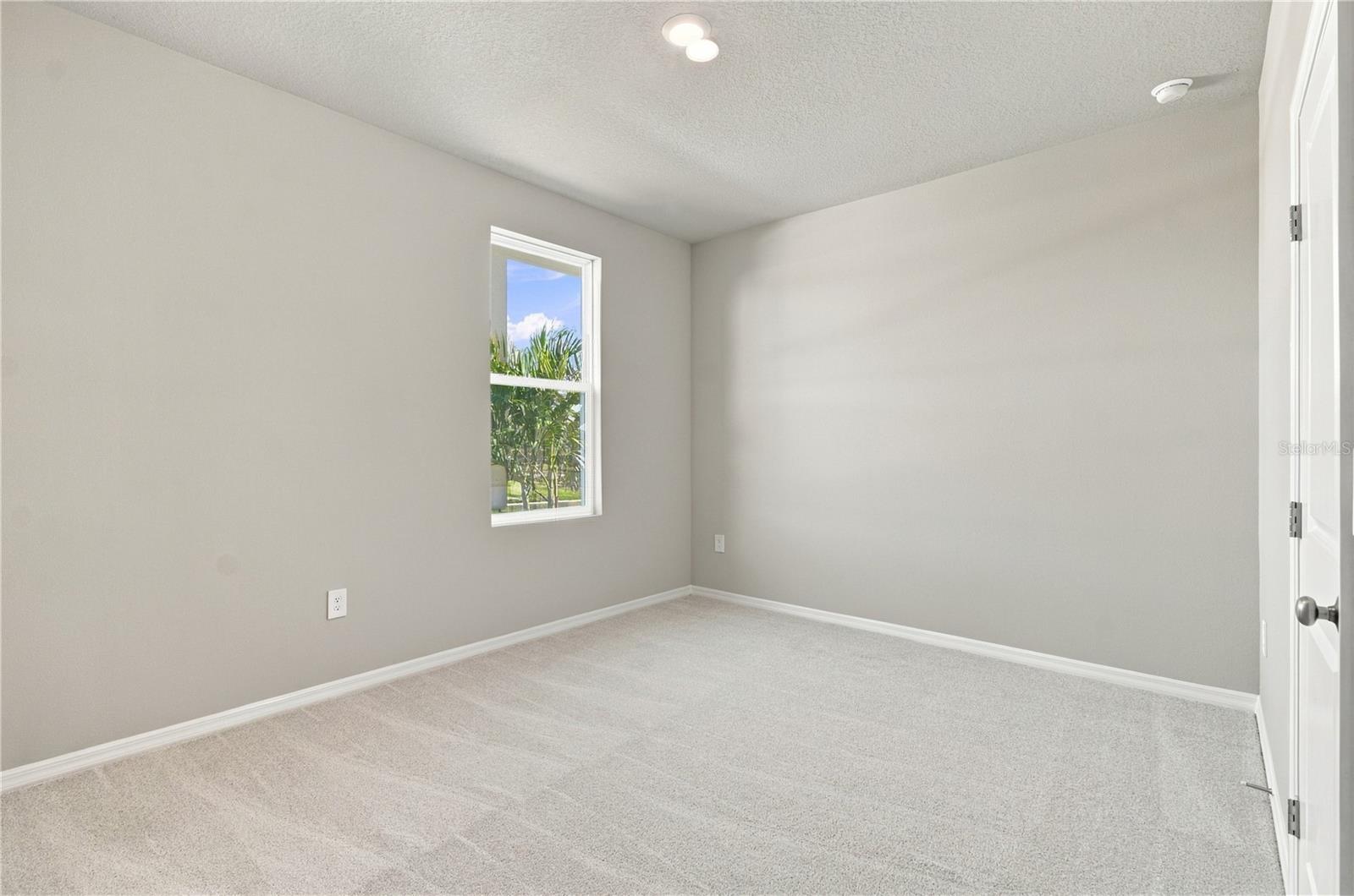 437 SPRING HARVEST DR — photo 22