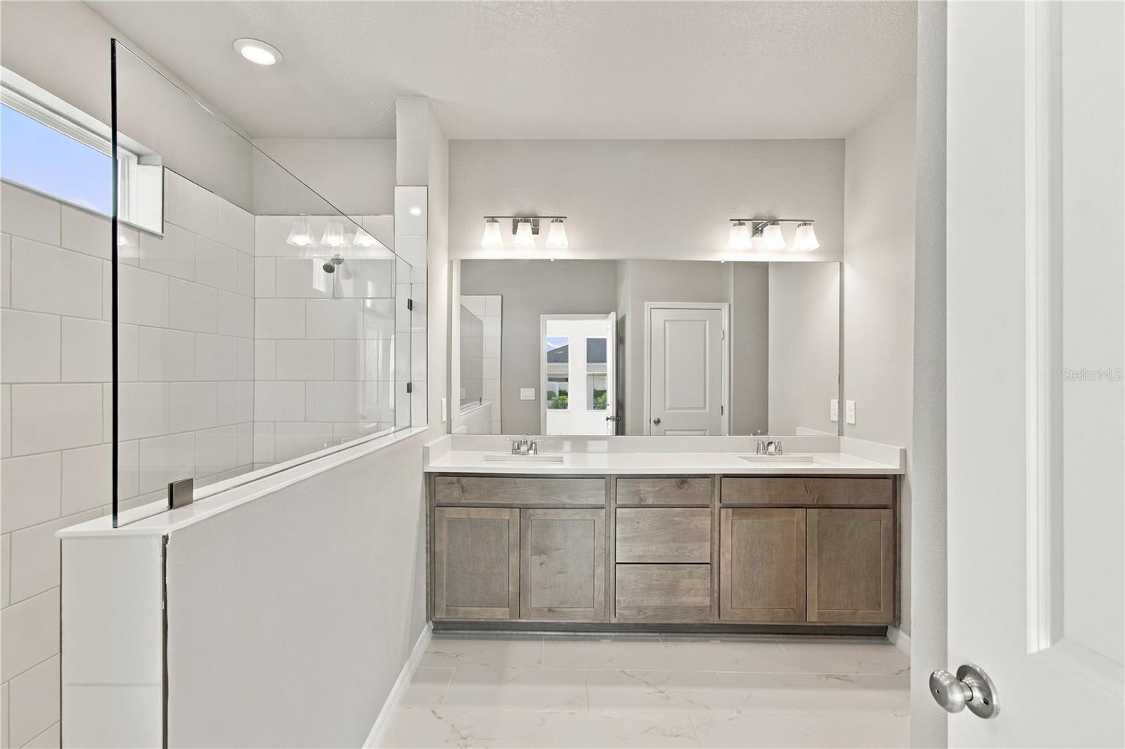 437 SPRING HARVEST DR — photo 16
