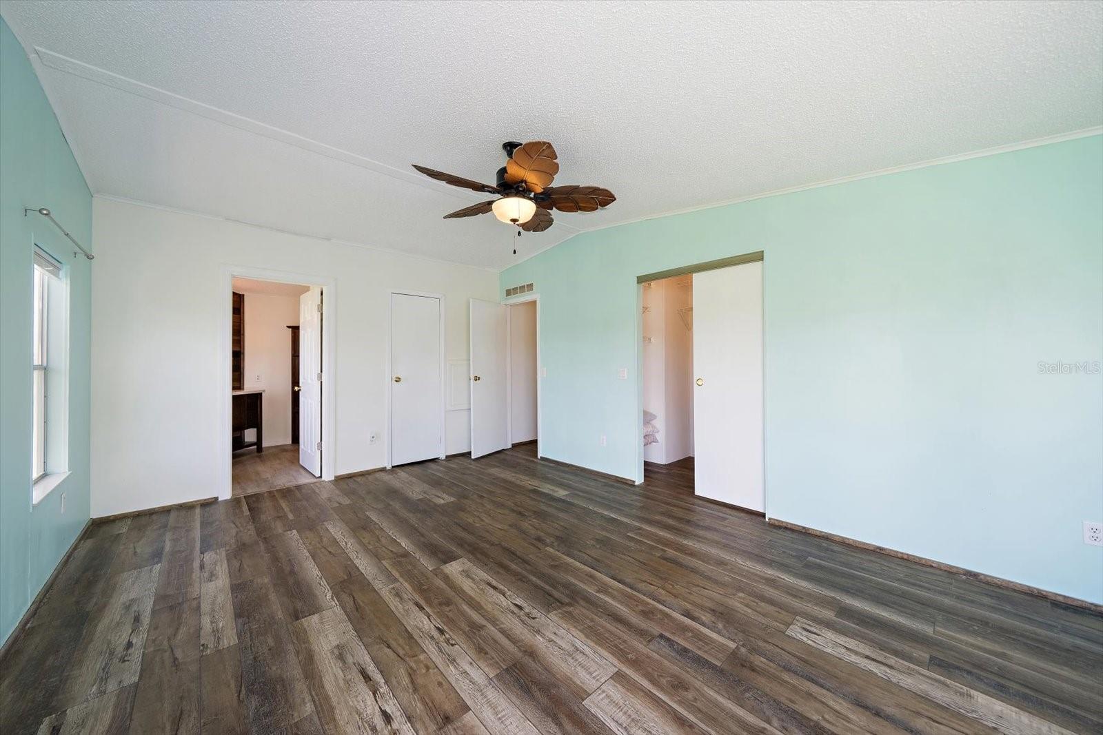 8102 MARIE LN — photo 11