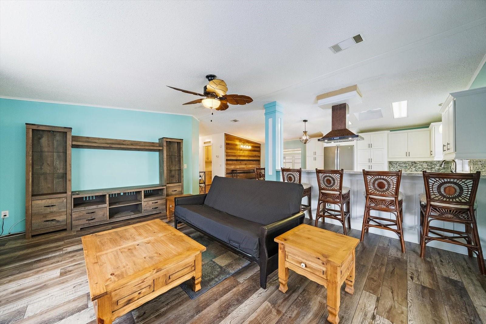 8102 MARIE LN — photo 26