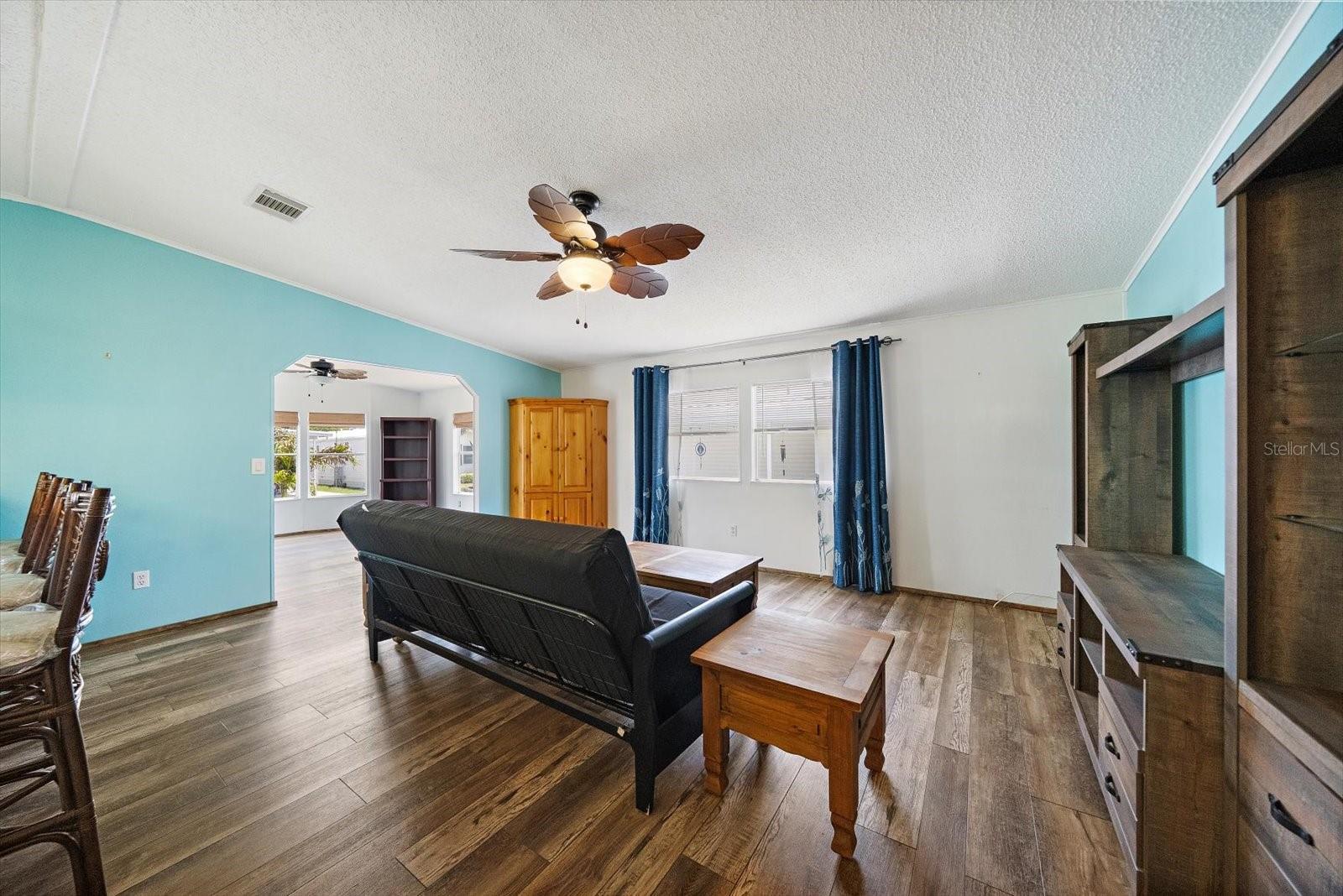 8102 MARIE LN — photo 24