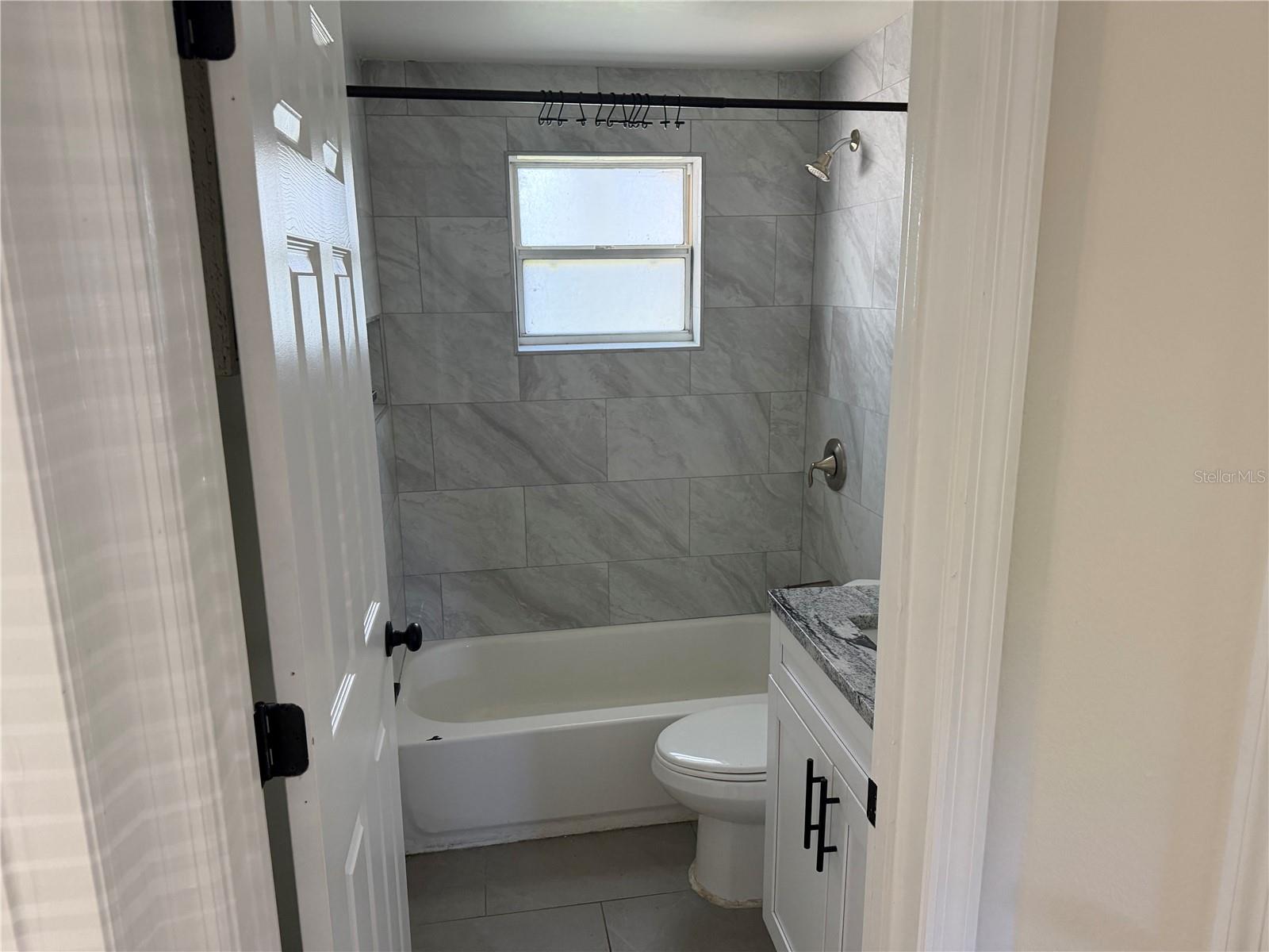 6845 CAROB DR — photo 8