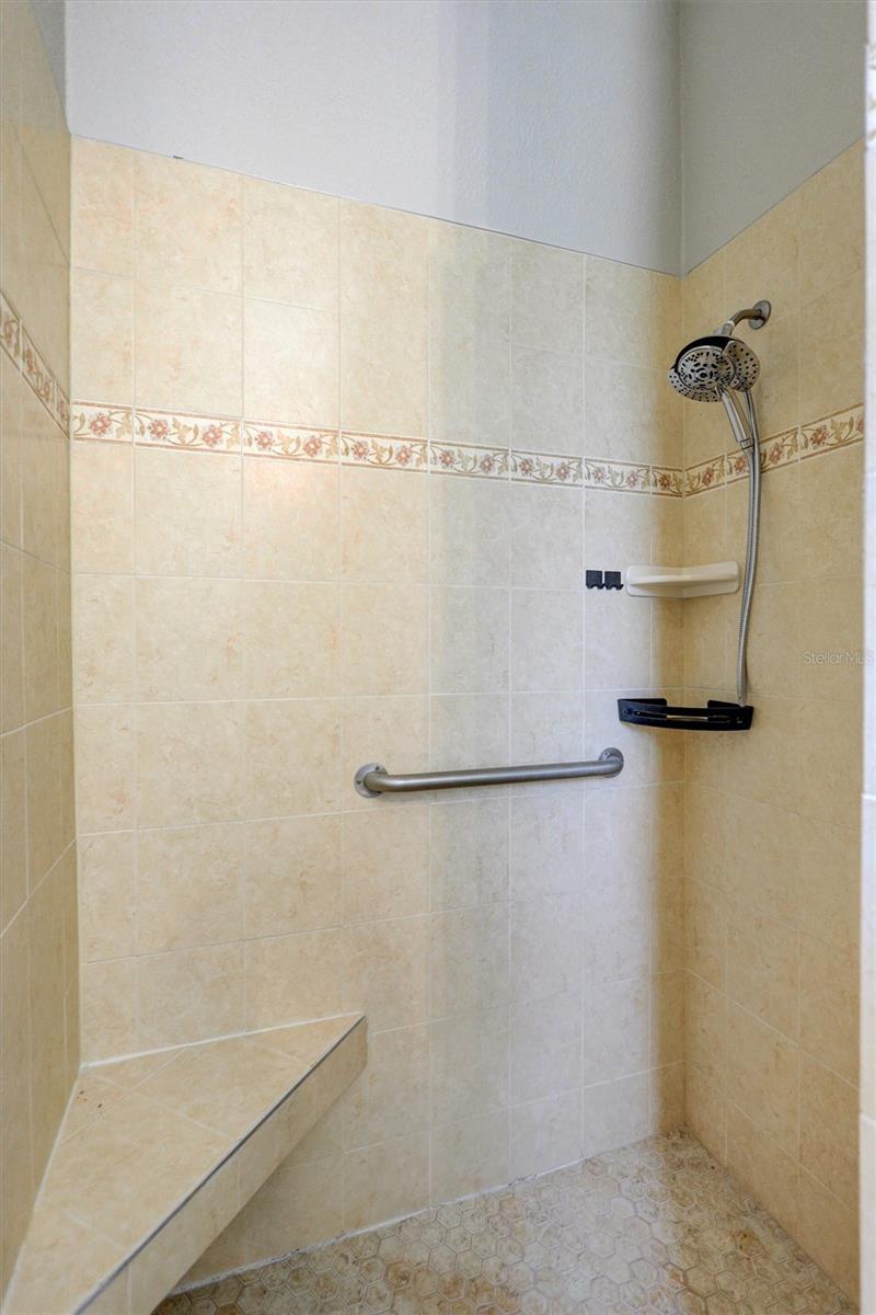 3284 NEWMARK ST — photo 33