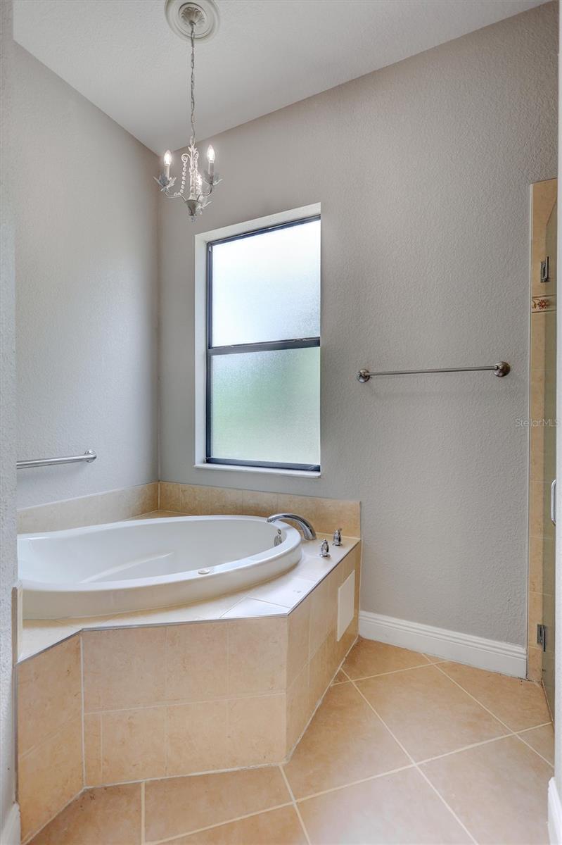 3284 NEWMARK ST — photo 31