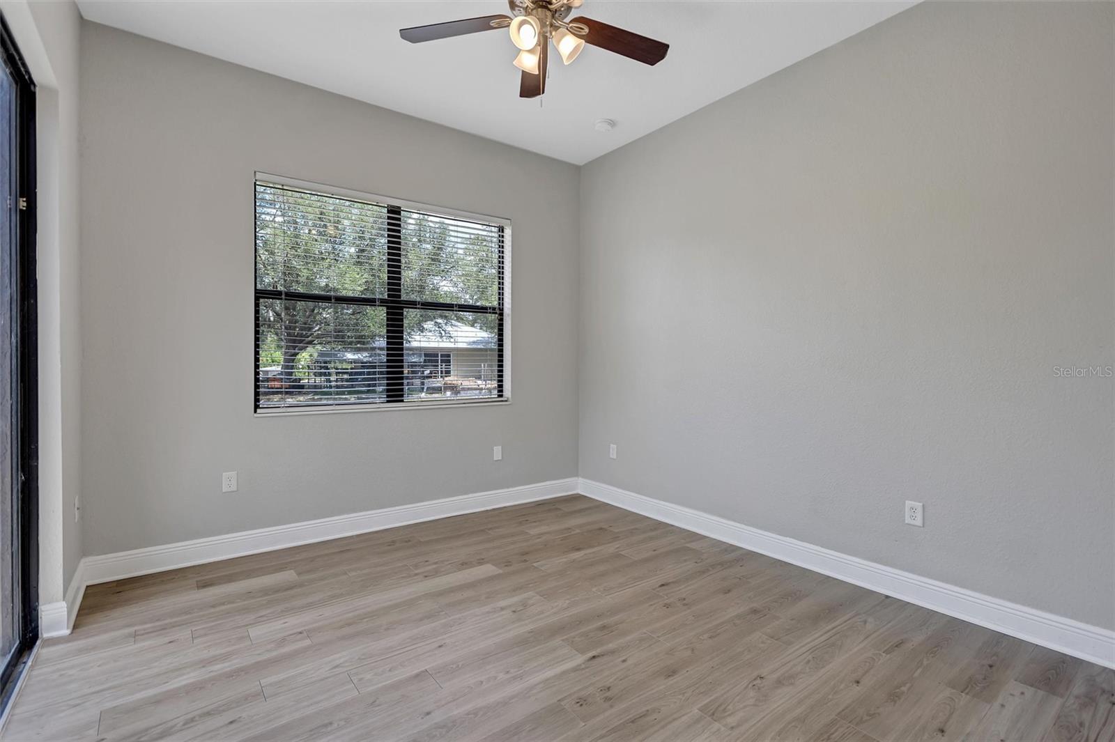 3284 NEWMARK ST — photo 38