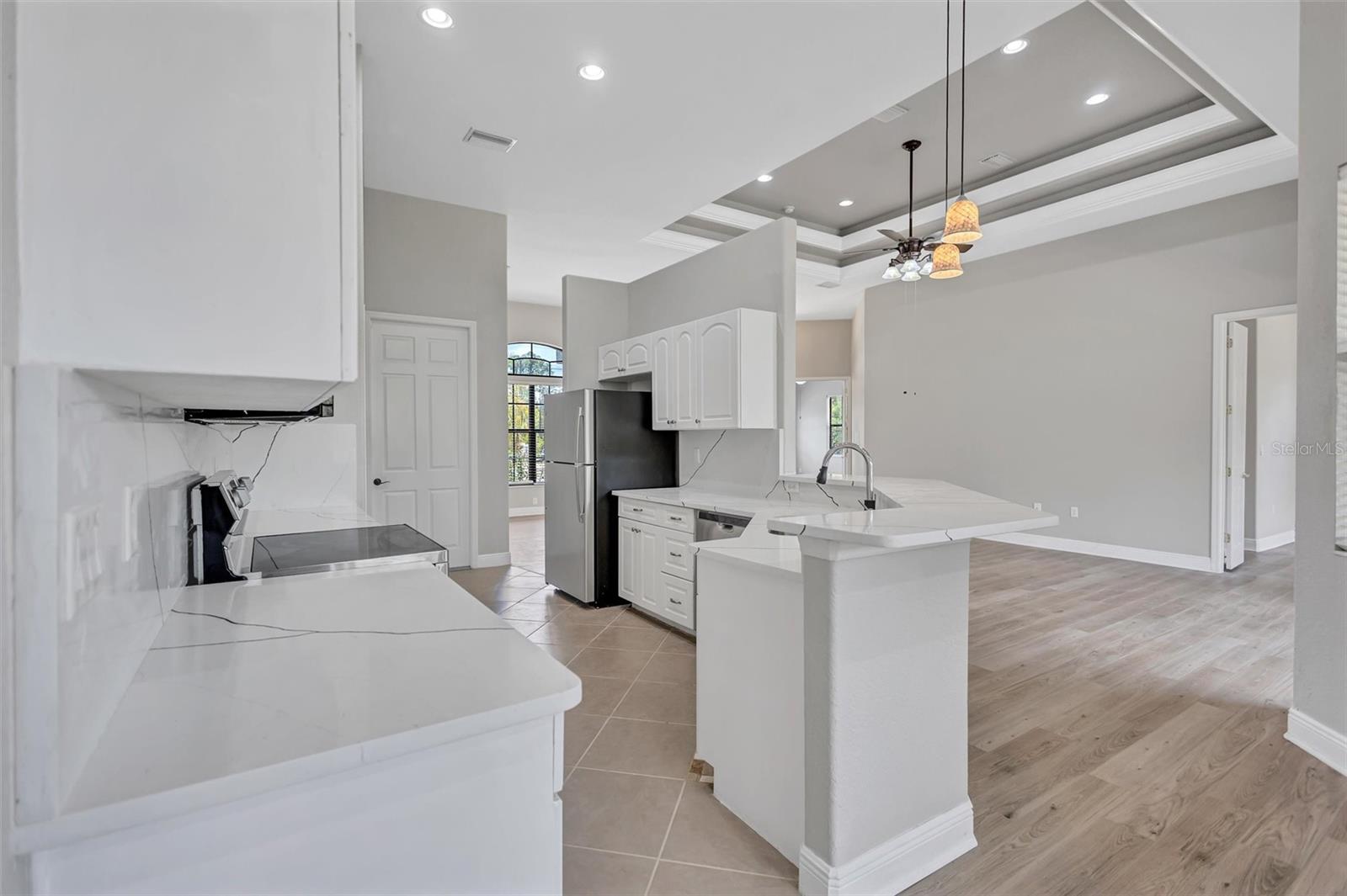 3284 NEWMARK ST — photo 16