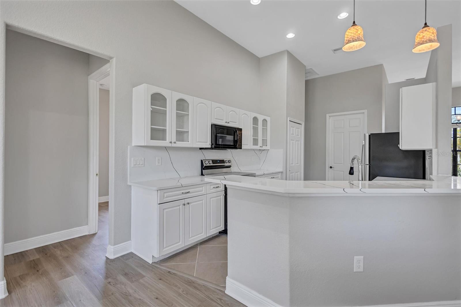 3284 NEWMARK ST — photo 15