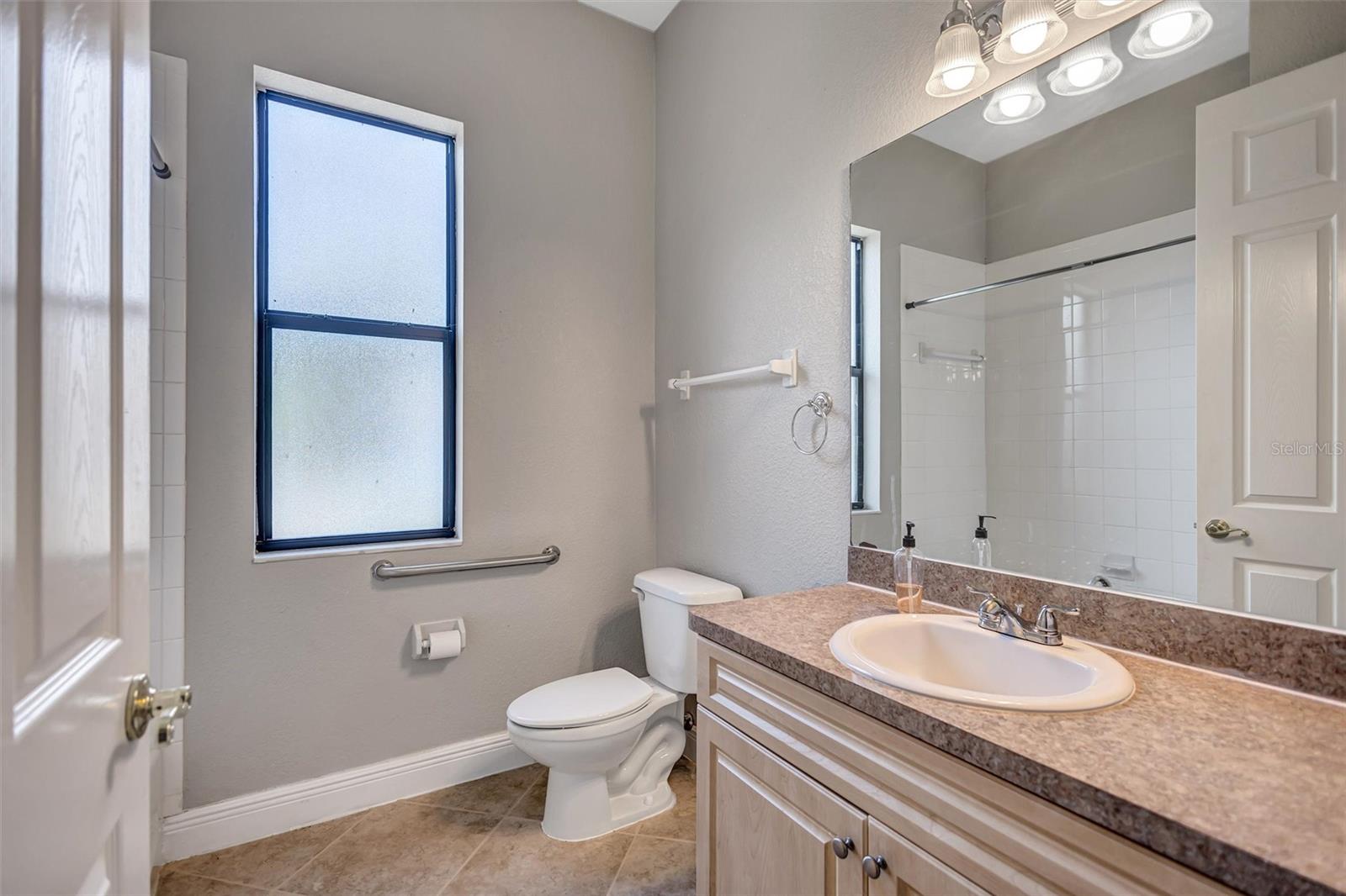 3284 NEWMARK ST — photo 37