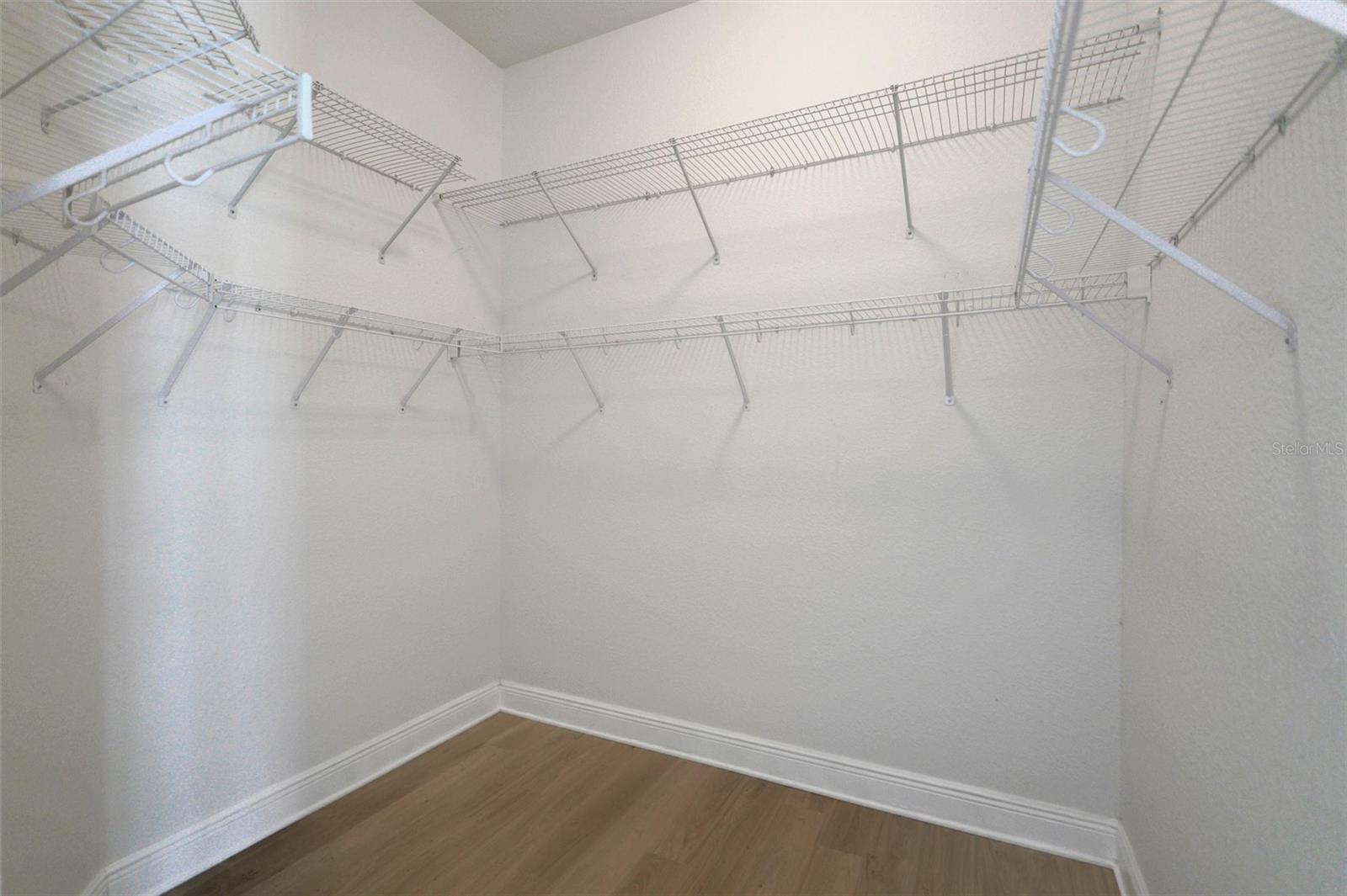 3284 NEWMARK ST — photo 34