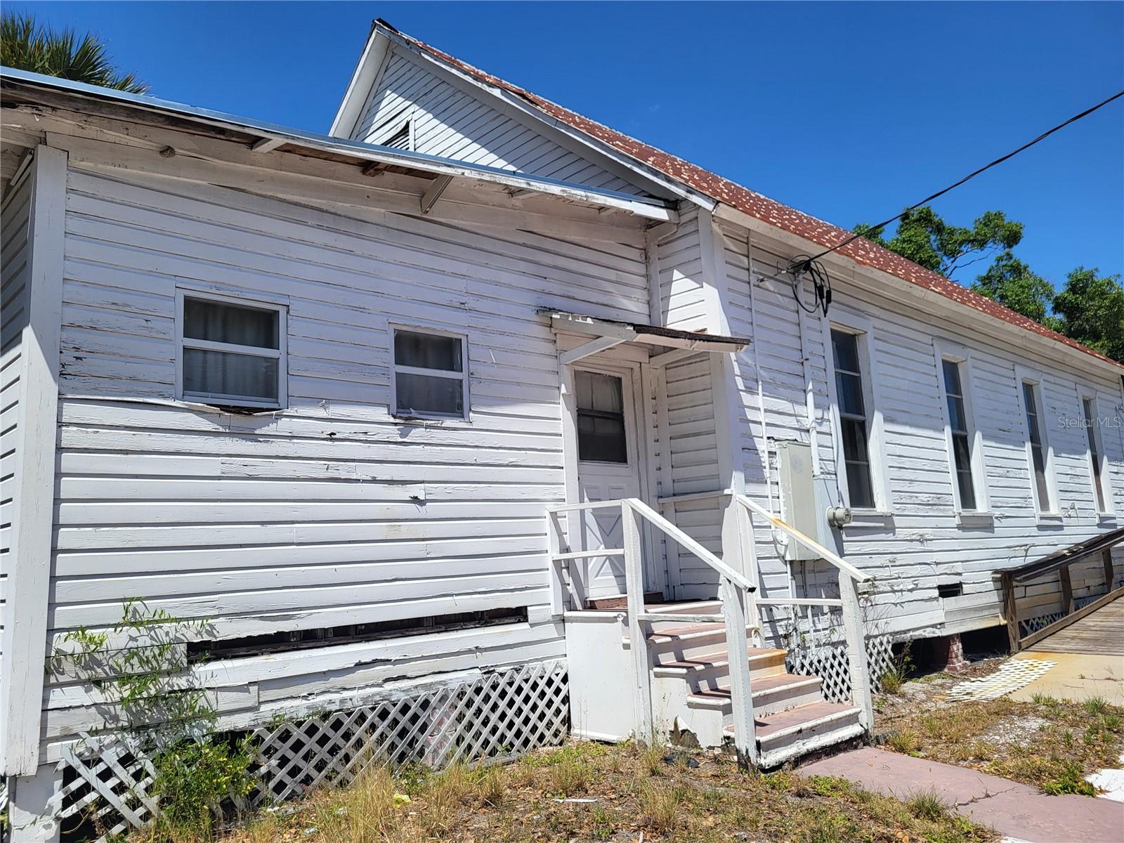 2902 N ALBANY AVE — photo 4