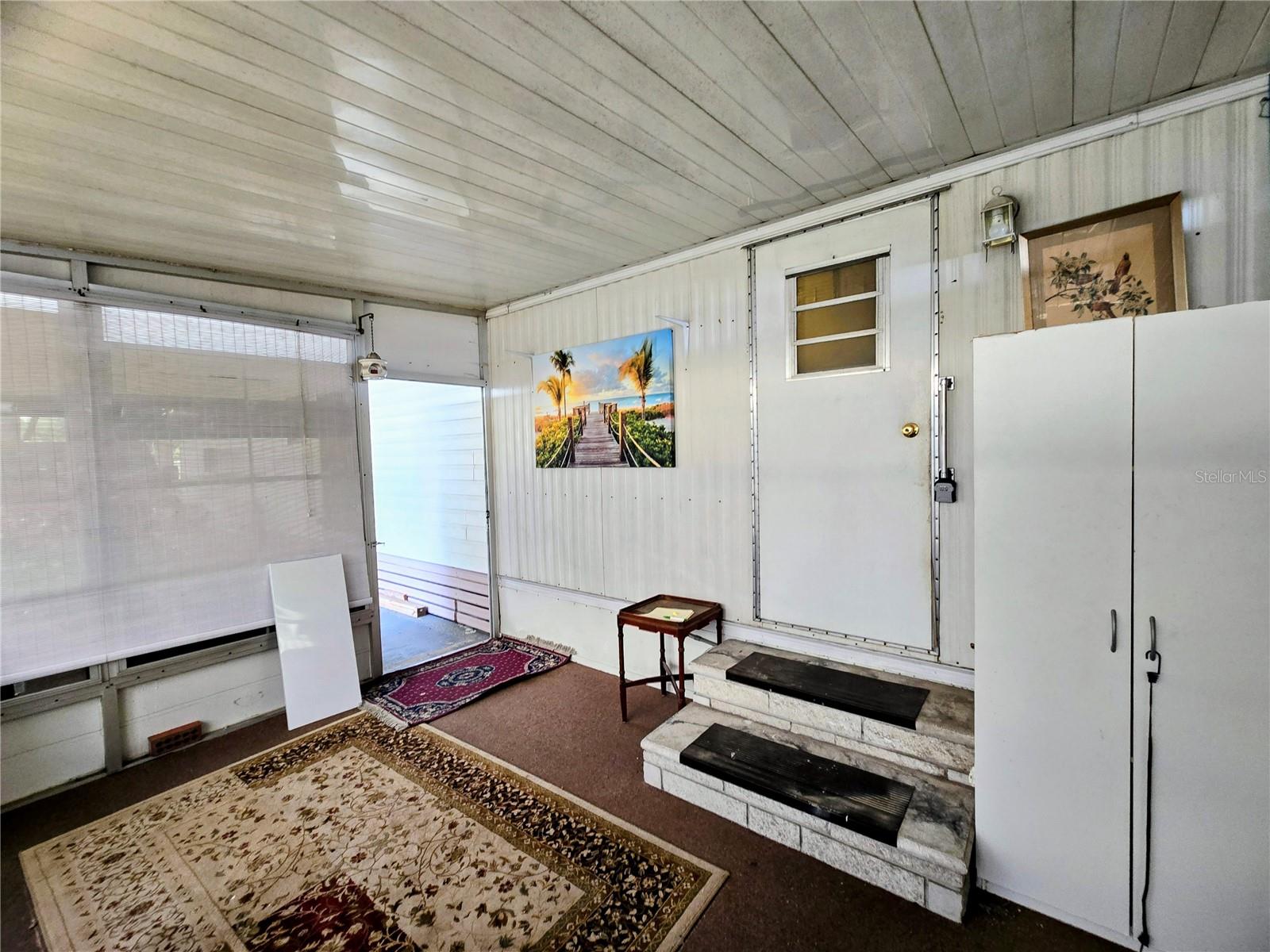 6235 PARKSEND LN — photo 4