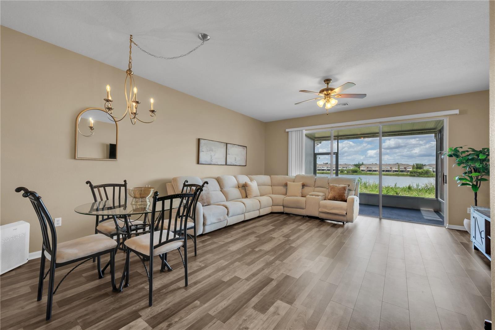 4939 POND RIDGE DR — photo 6