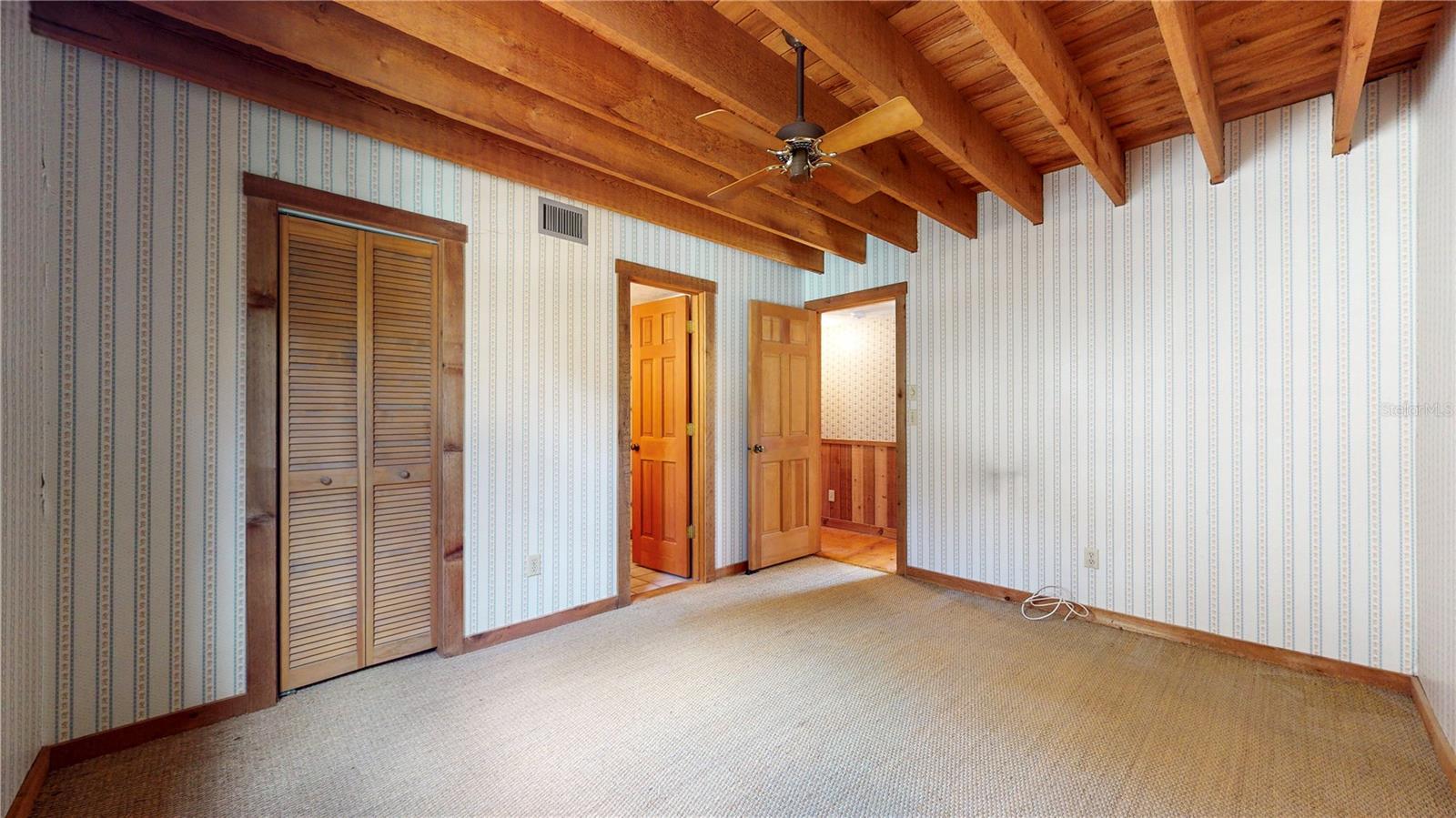19803 READING RD — photo 38