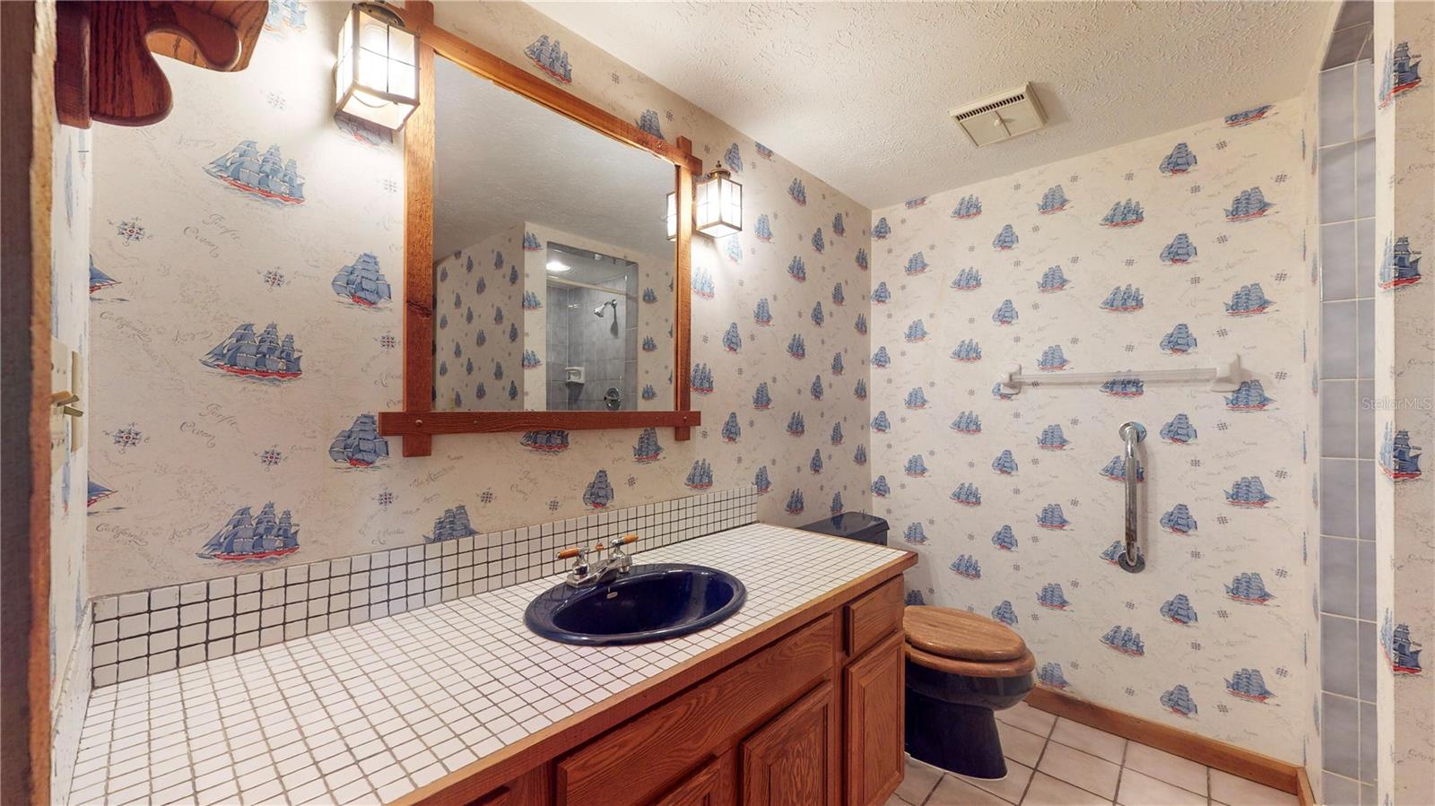 19803 READING RD — photo 39