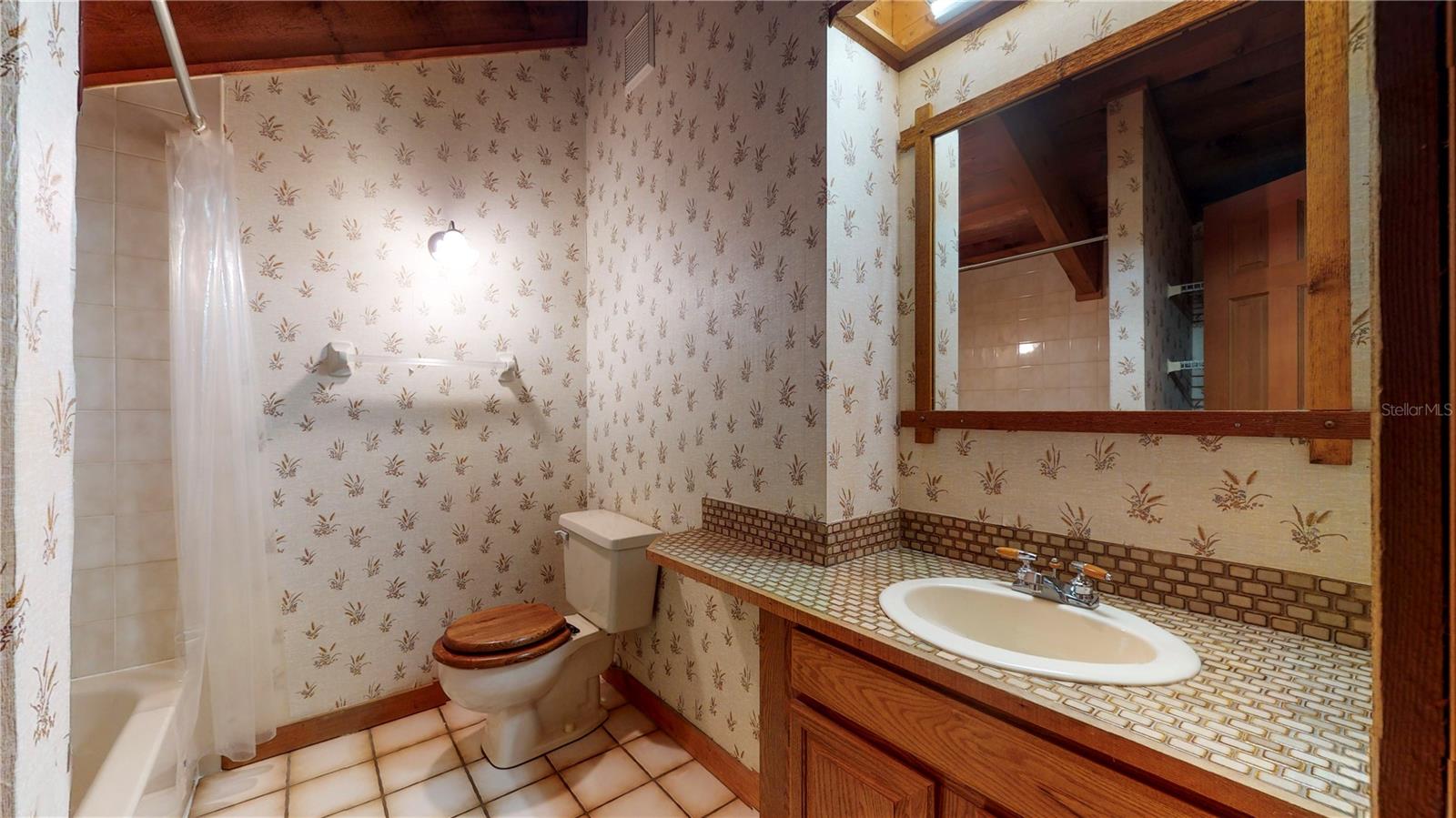 19803 READING RD — photo 35