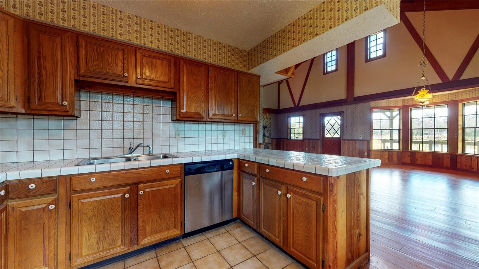 19803 READING RD — photo 28