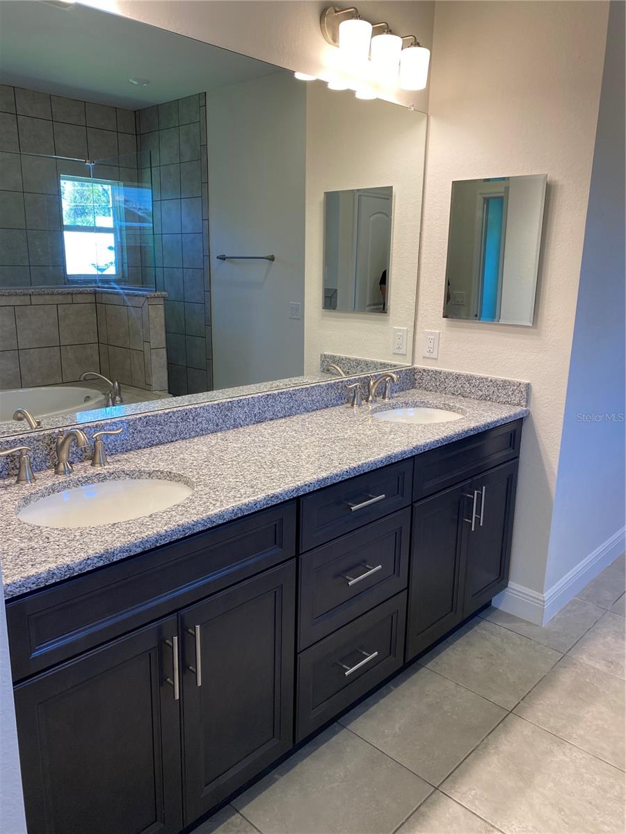 2789 WENONA DR — photo 6