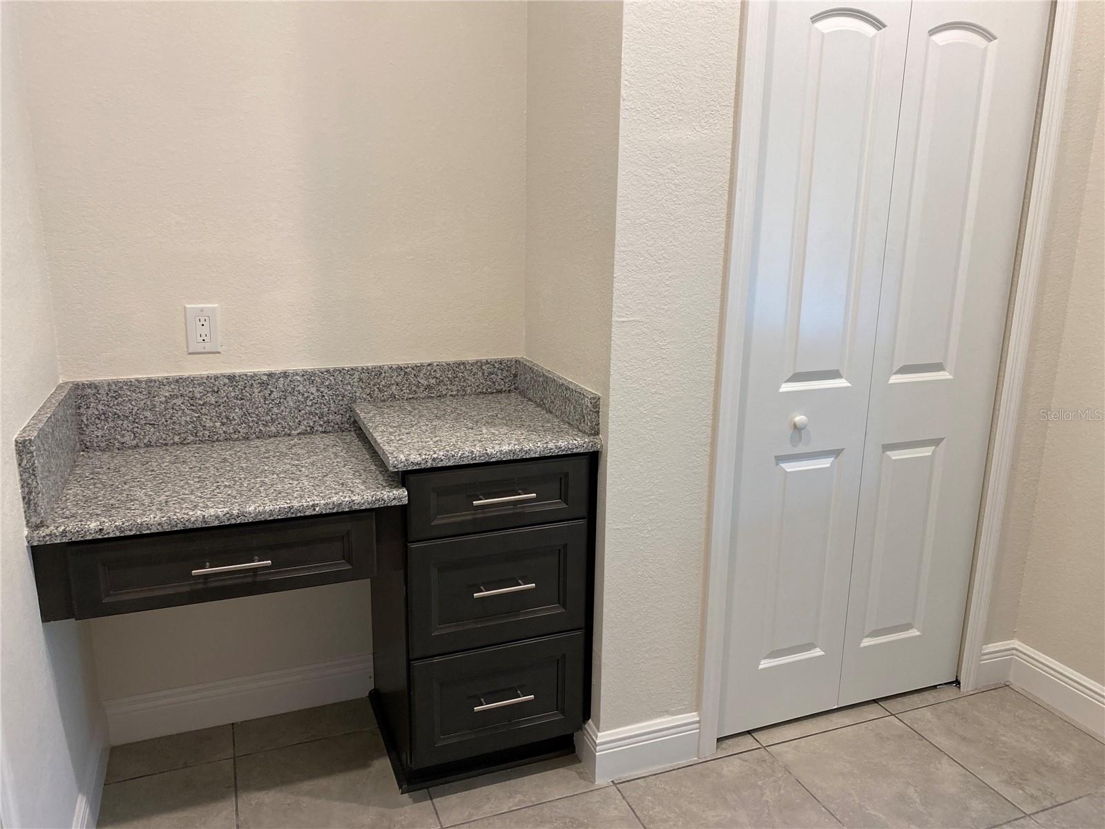 2789 WENONA DR — photo 8