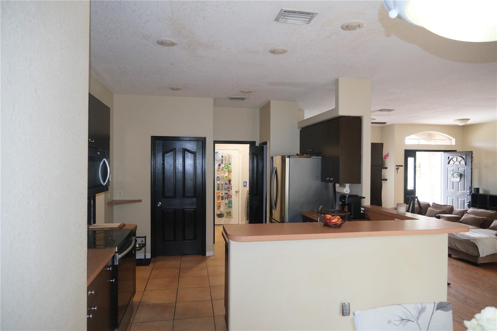 4491 CUTHBERT AVE — photo 7