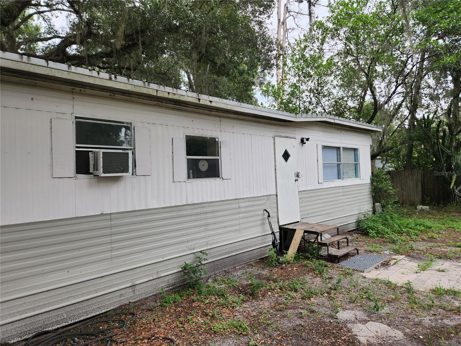 24815 AUDREY RD — photo 3