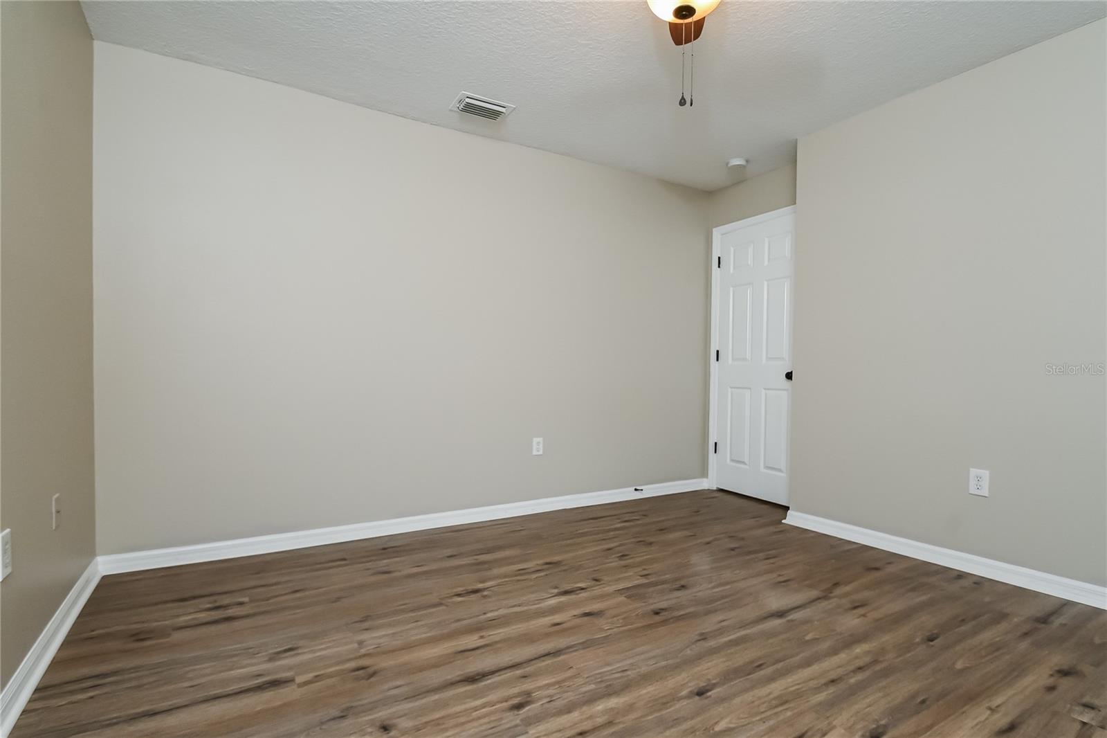 2221 MOUNTAIN MEADOW WAY — photo 9