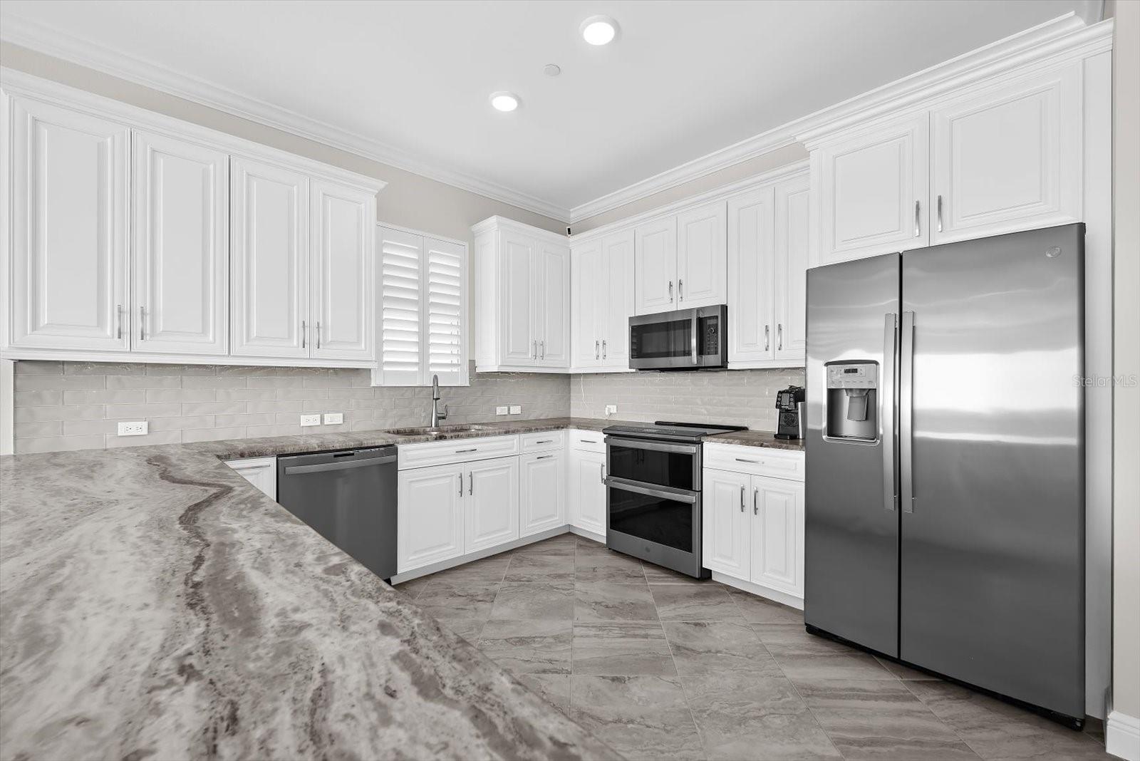507 TAMIAMI TRL N #602 — photo 29