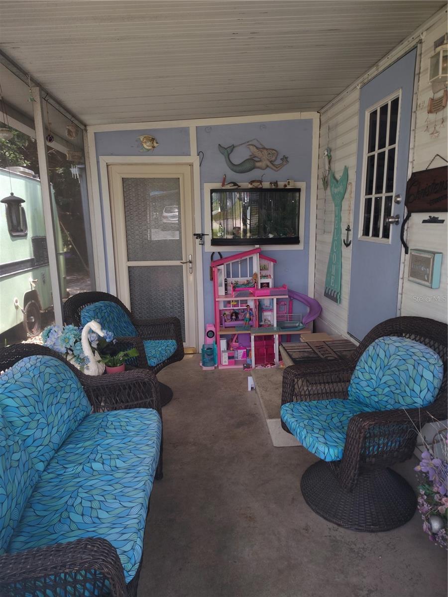 37748 MARKLAND AVE — photo 5