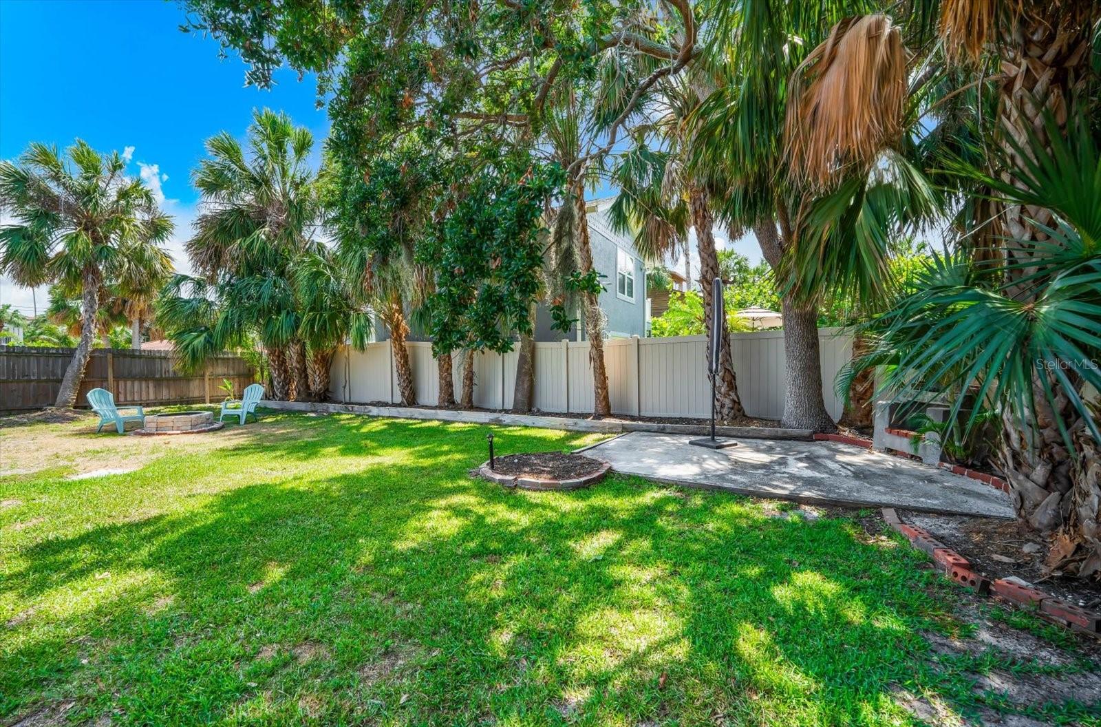 730 BAY ESPLANADE — photo 53