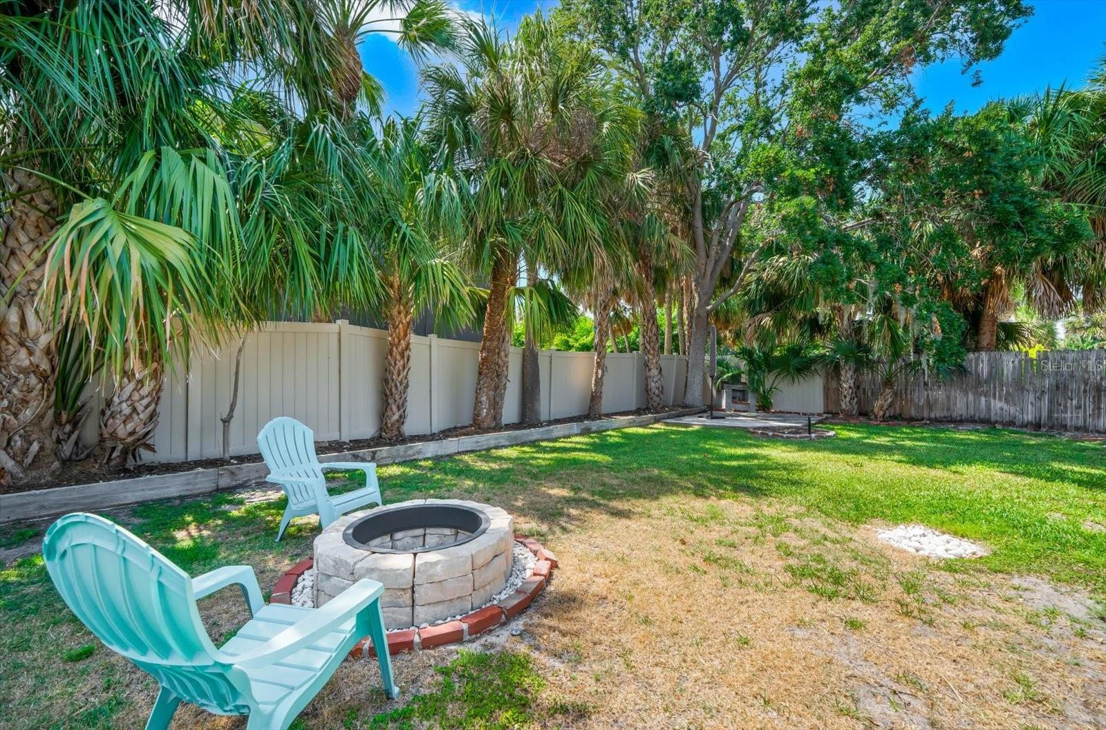 730 BAY ESPLANADE — photo 57