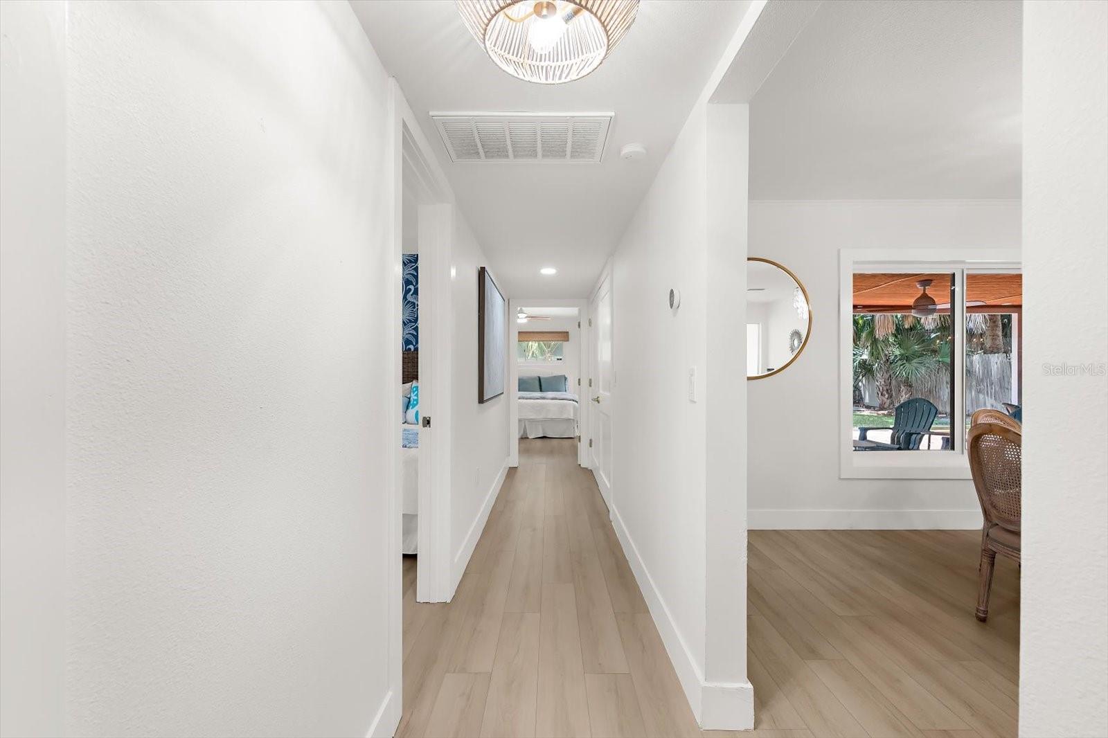 730 BAY ESPLANADE — photo 41