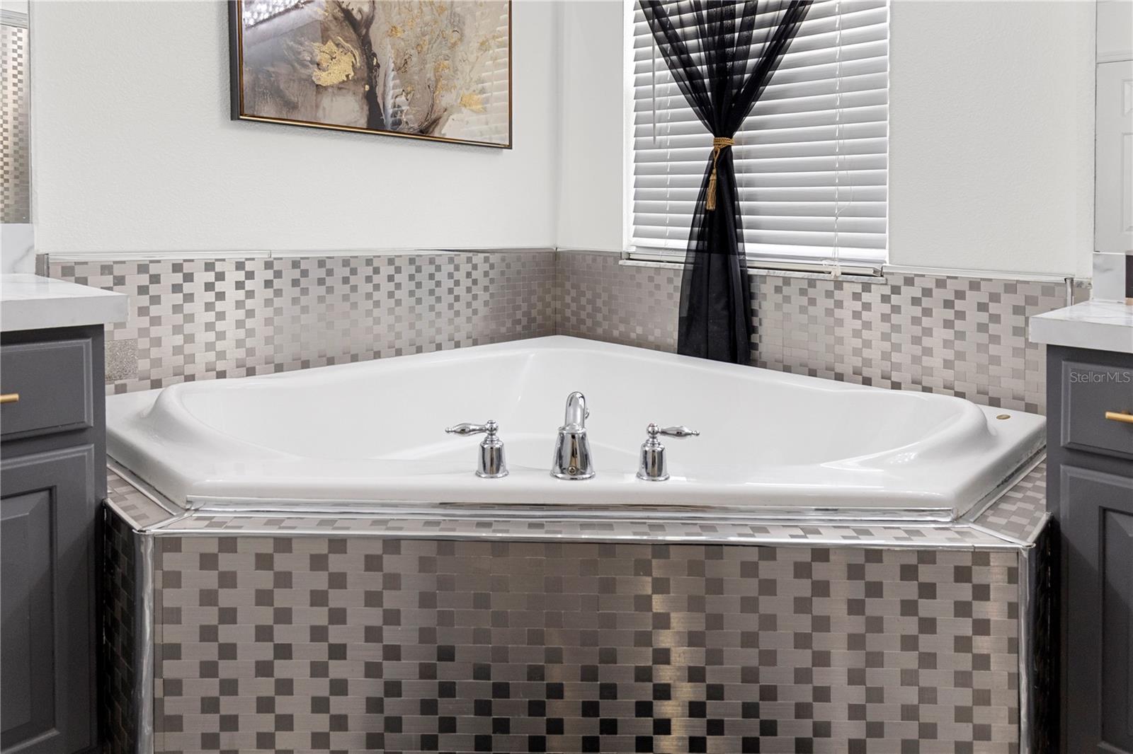 6932 GRAY CATBIRD LOOP — photo 44
