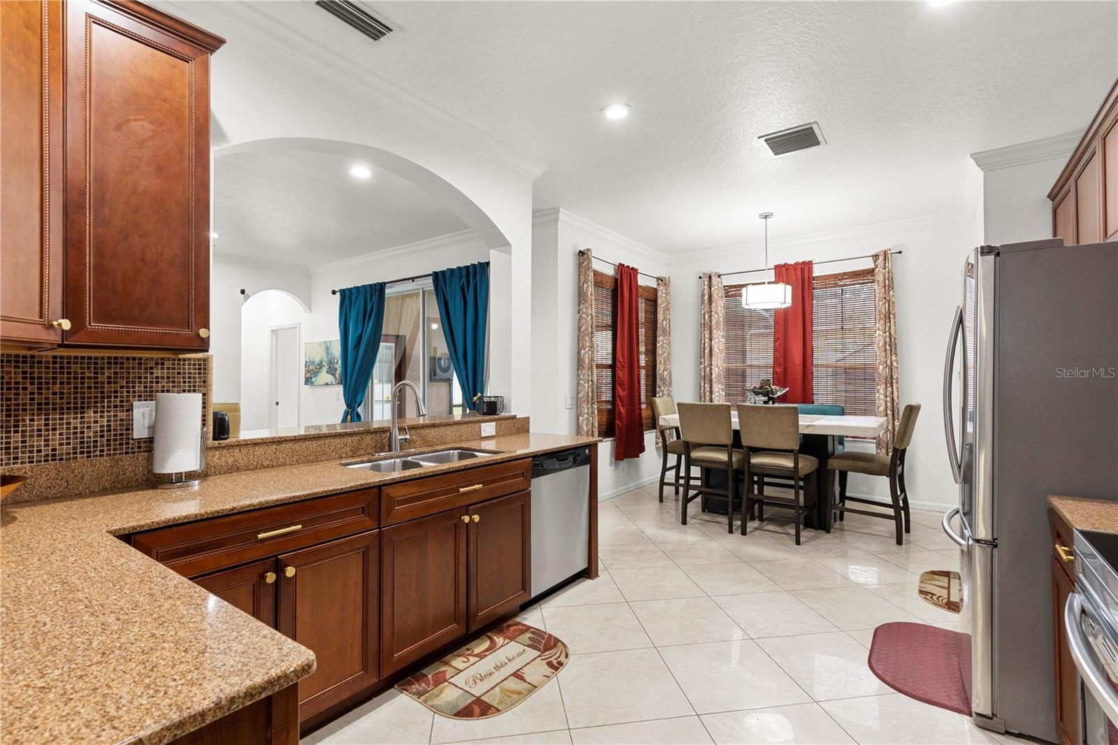 6932 GRAY CATBIRD LOOP — photo 21