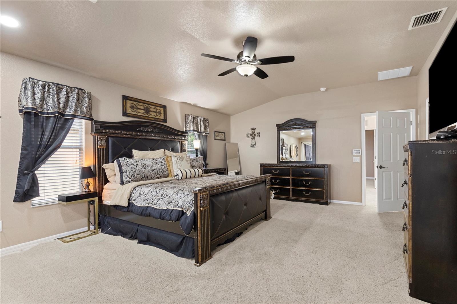 6932 GRAY CATBIRD LOOP — photo 40