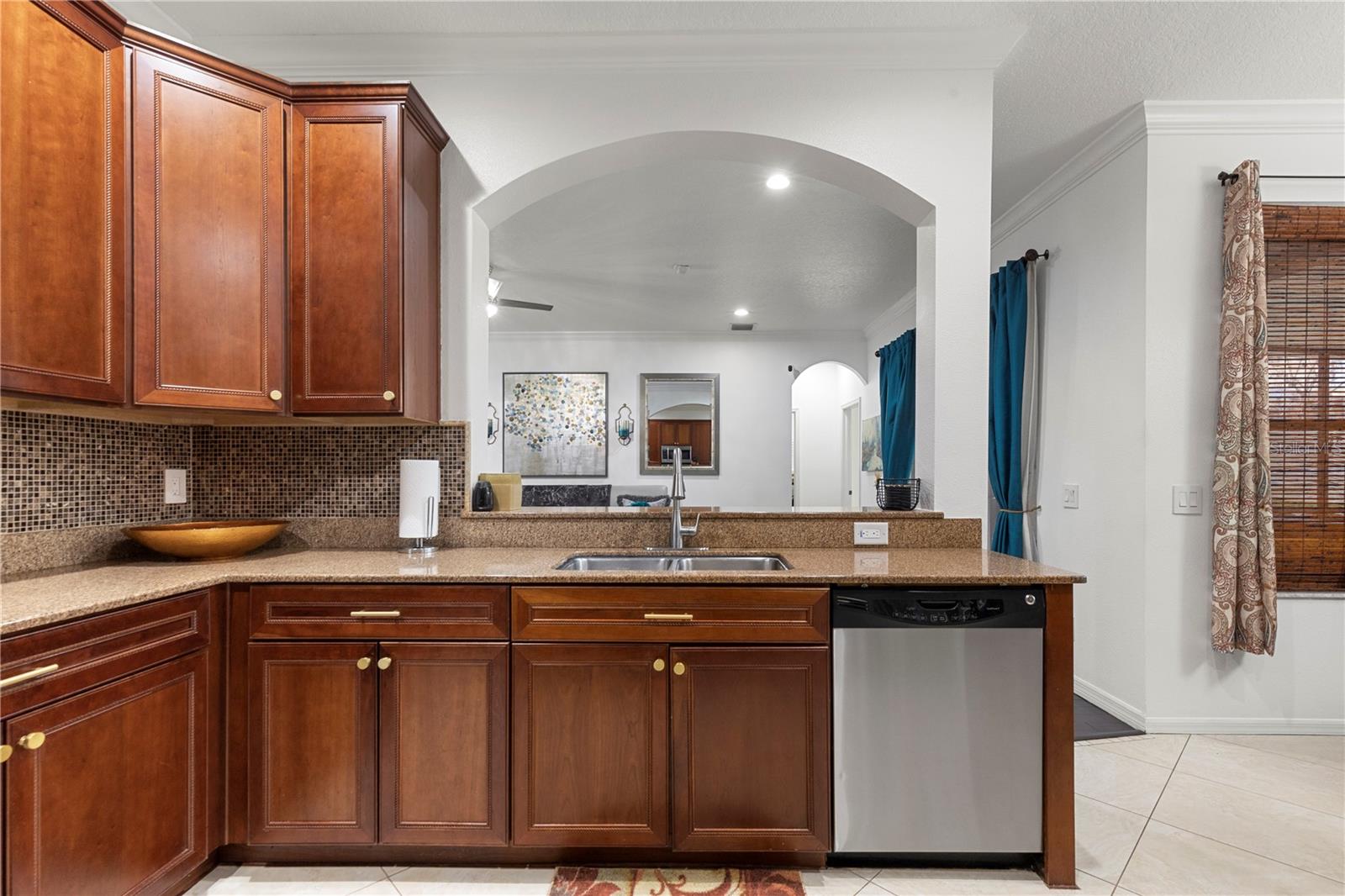 6932 GRAY CATBIRD LOOP — photo 20