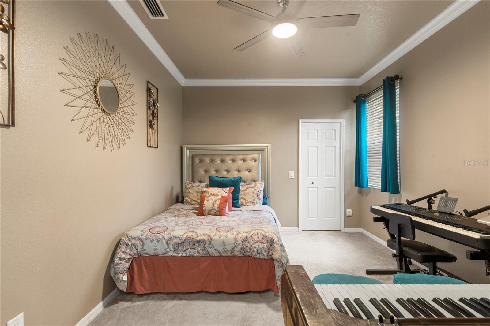 6932 GRAY CATBIRD LOOP — photo 52