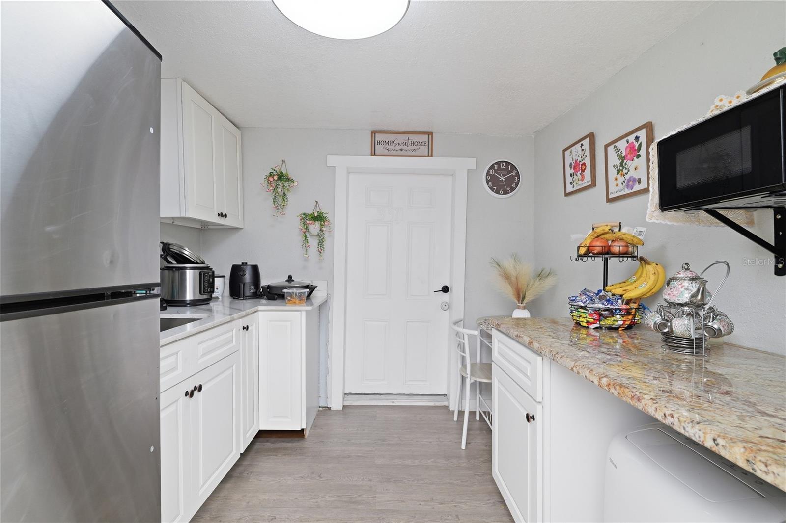 1309 W ARCTIC ST — photo 23