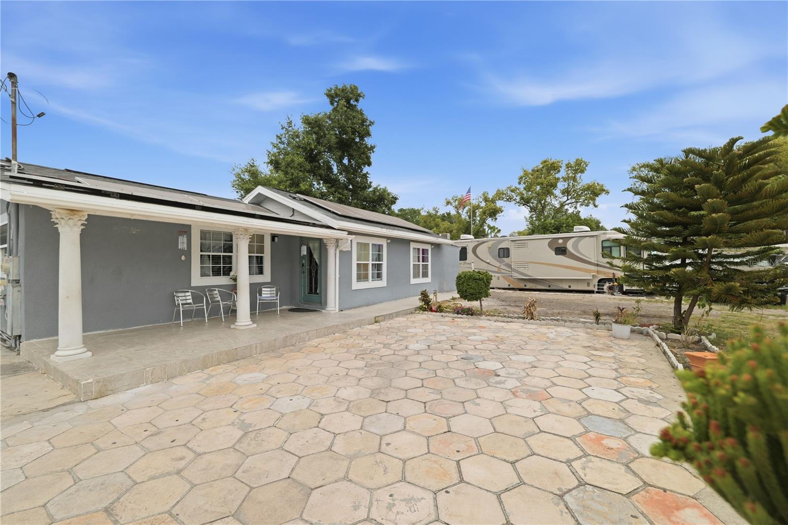 1309 W ARCTIC ST — photo 3
