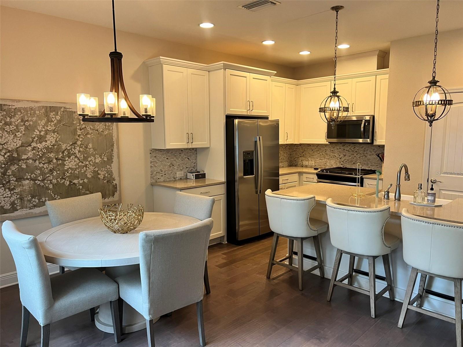 115 N ARRAWANA AVE #7 — photo 2