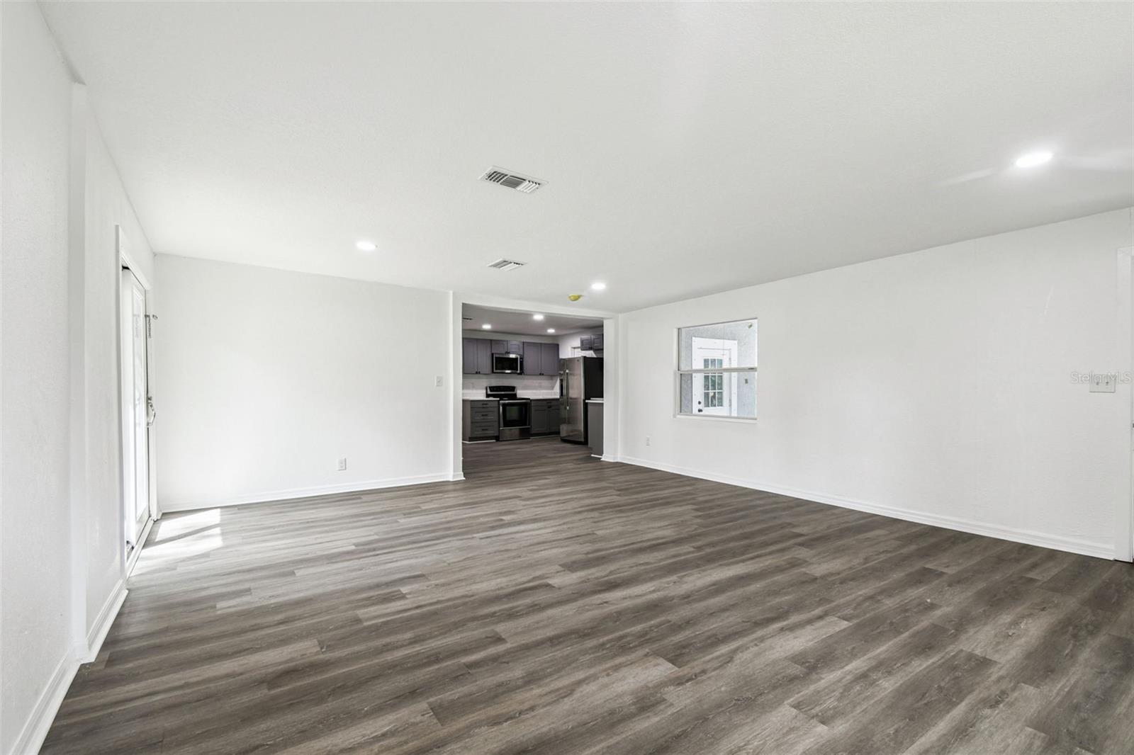 6502 N 31ST ST — photo 15