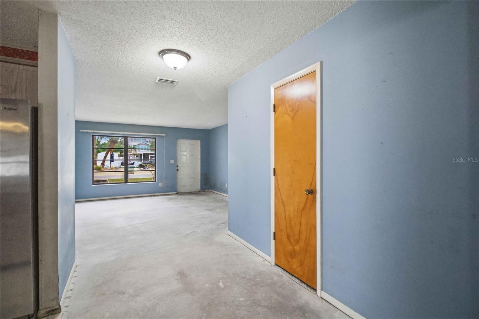 306 PALM AVE — photo 12