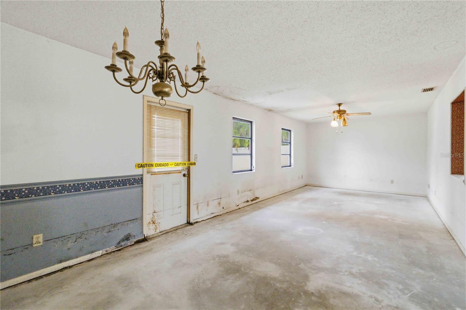 306 PALM AVE — photo 14