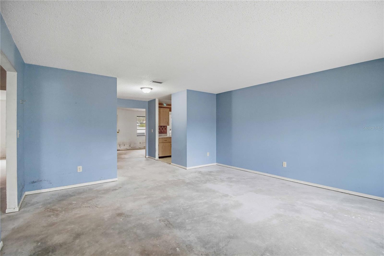 306 PALM AVE — photo 7