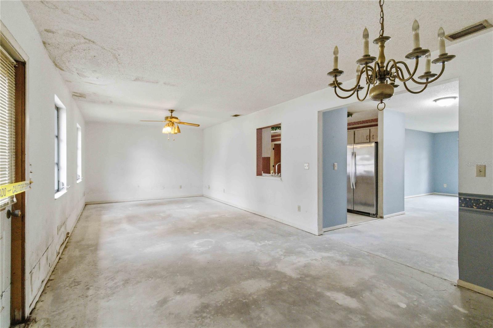 306 PALM AVE — photo 13