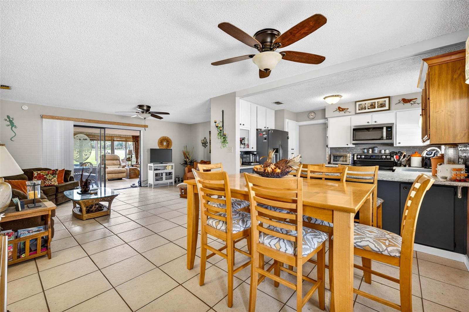 8429 JACQUELINE CT — photo 6