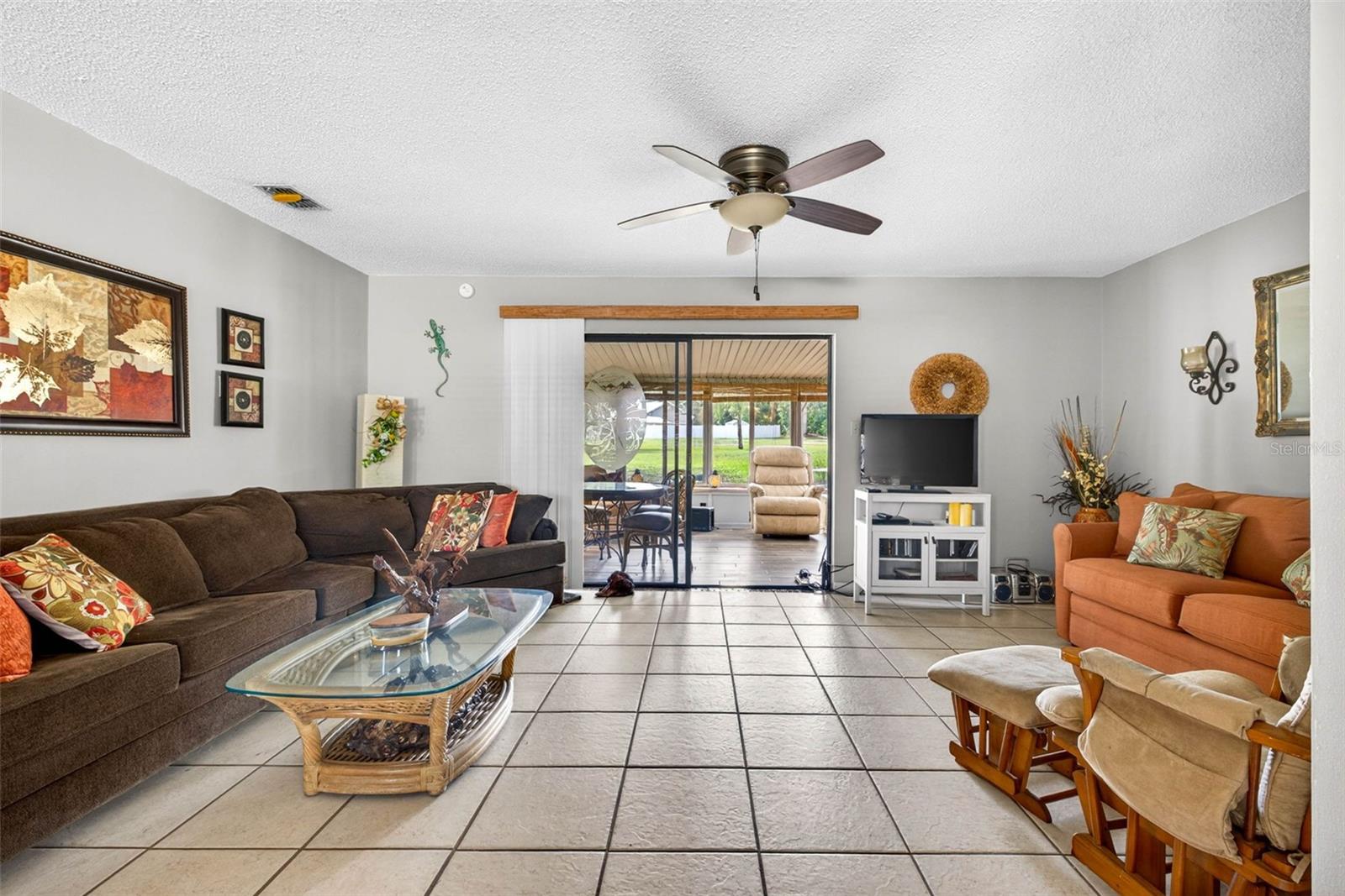 8429 JACQUELINE CT — photo 16