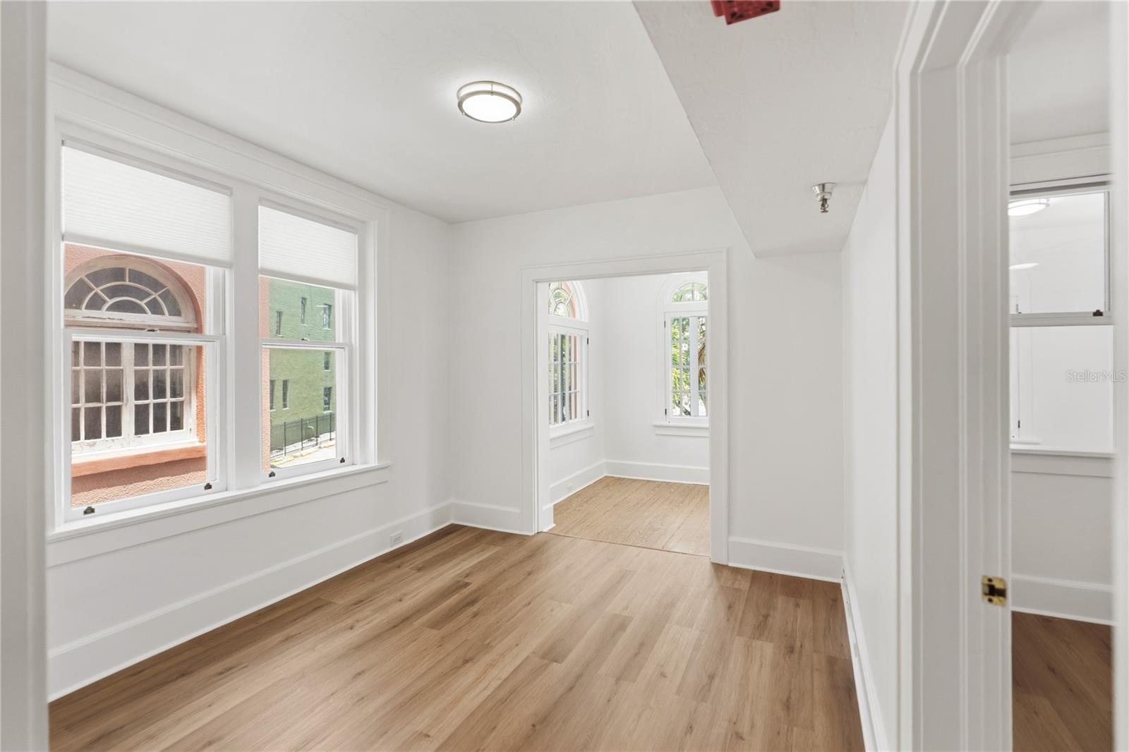 1221 N PALM AVE #202 — photo 18