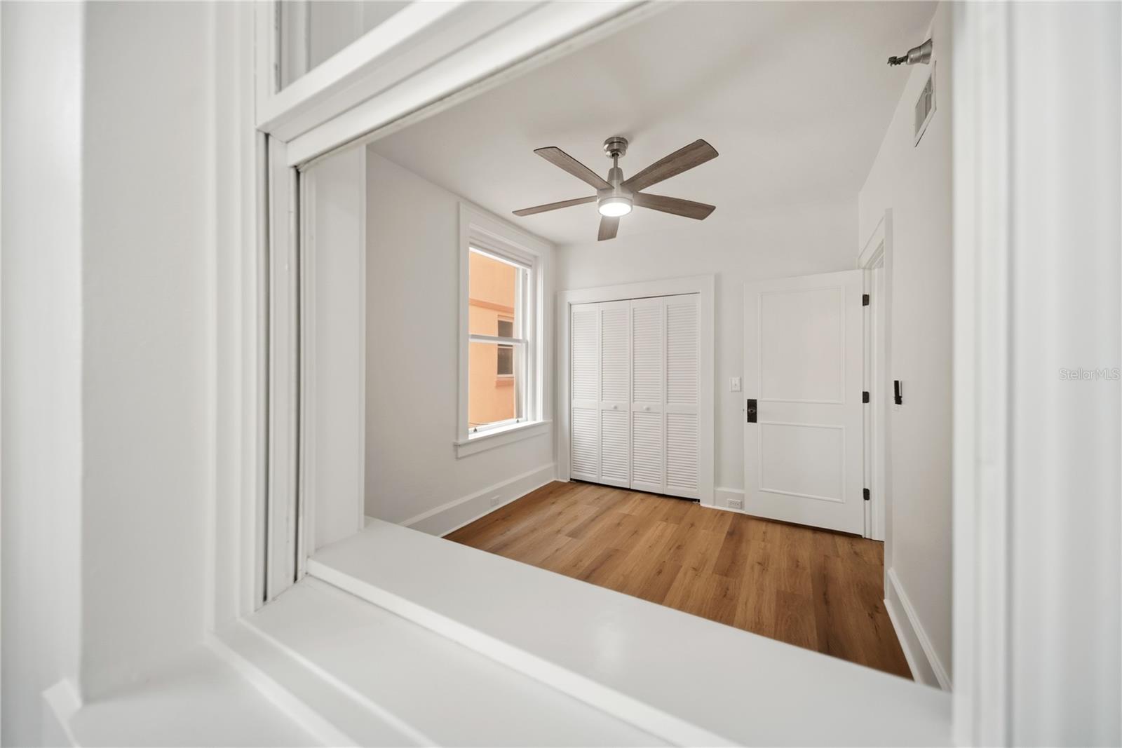 1221 N PALM AVE #202 — photo 23
